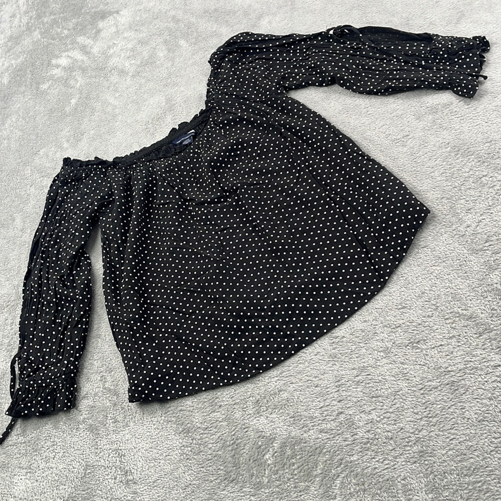 American Eagle S Black White Polka Dot Peasant Blouse‎